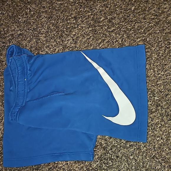 Nike mens medium sweat shorts. Blue and white - Picture 4 of 6